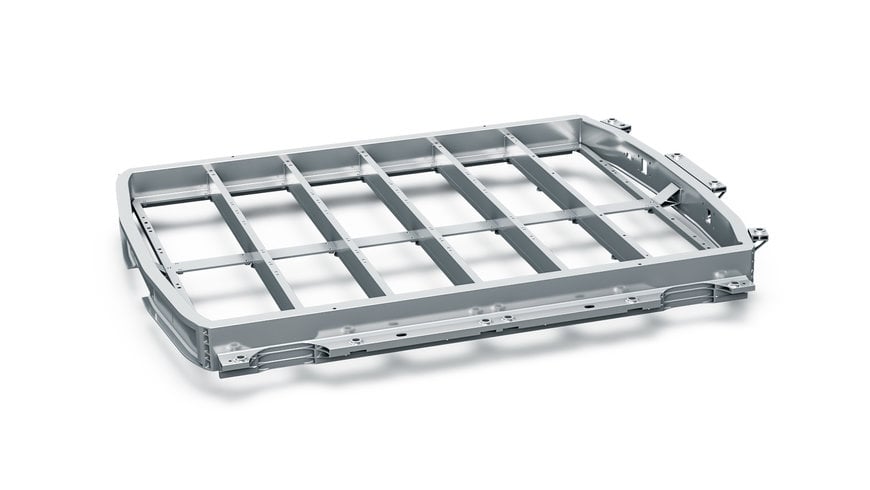 KADIA system processes battery trays Efficient processing with robots